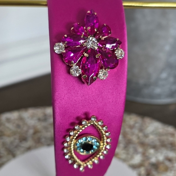 Elegant Pink Embellished Hairband - Picture 4 of 4